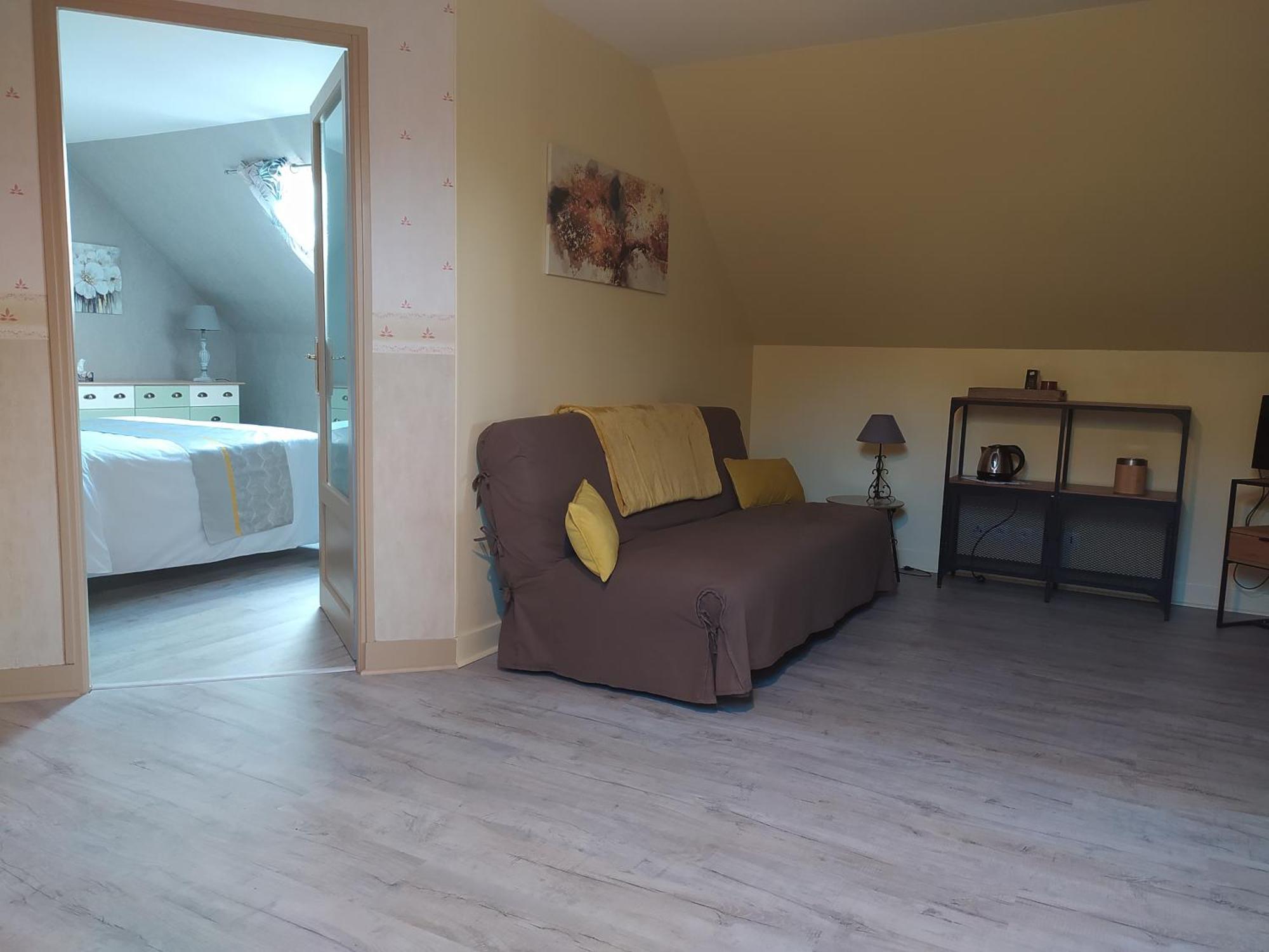 Des Roux Et Des Pious Suite De 35 A 60 M2 Et 3 Chambres Pour Groupe De 2 A 6 Personnes Civray-de-Touraine Luaran gambar