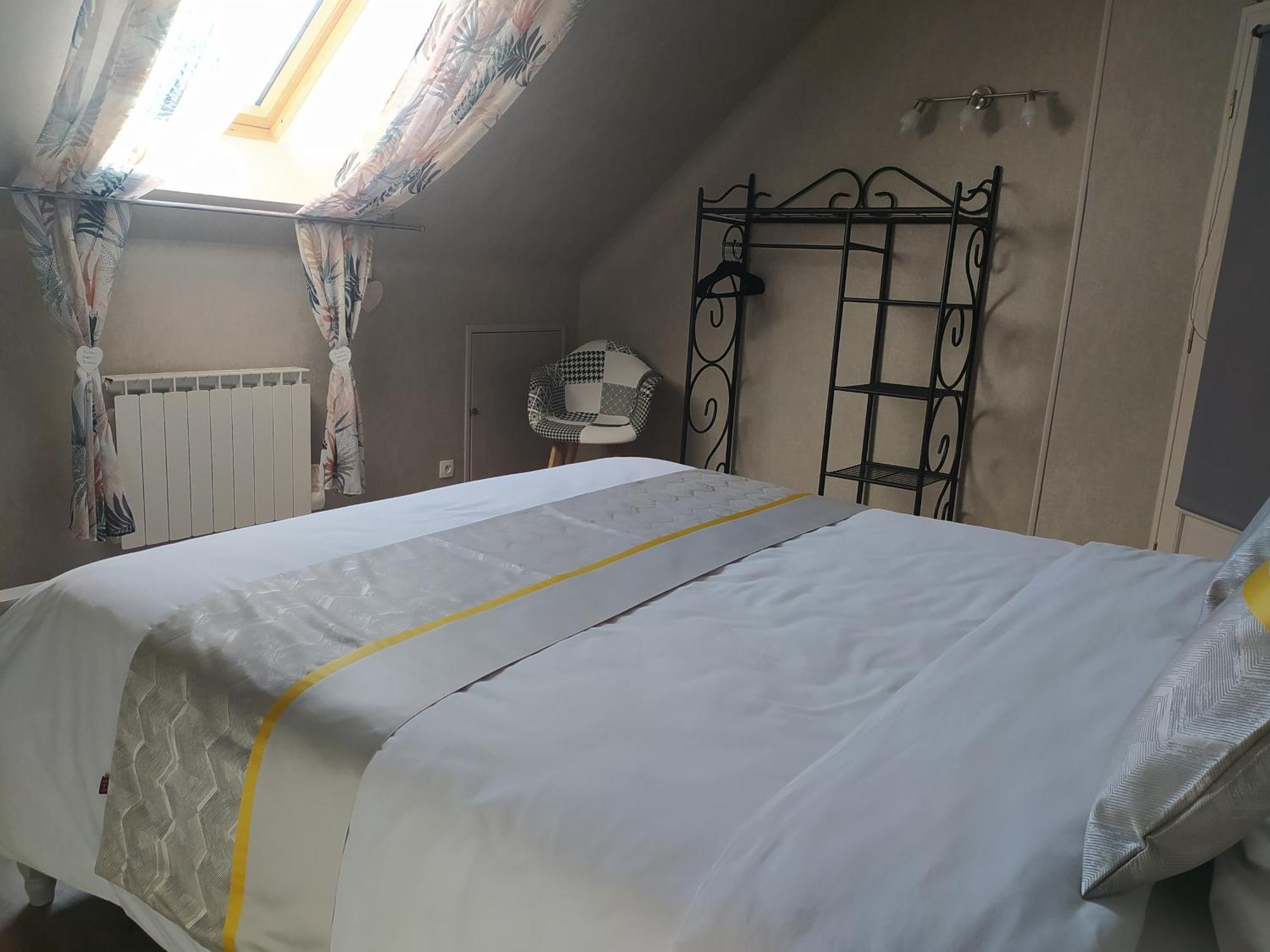 Des Roux Et Des Pious Suite De 35 A 60 M2 Et 3 Chambres Pour Groupe De 2 A 6 Personnes Civray-de-Touraine Luaran gambar