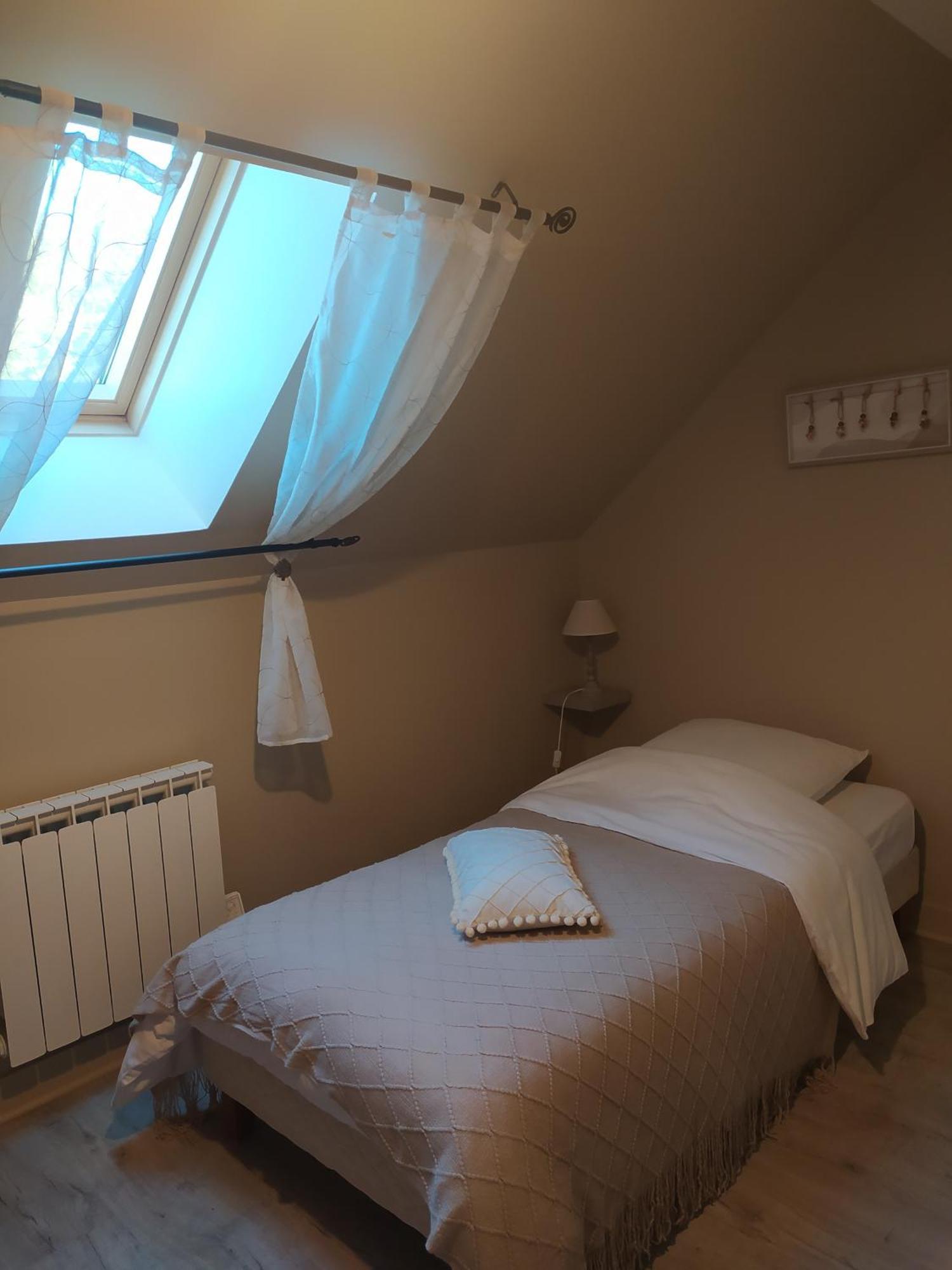 Des Roux Et Des Pious Suite De 35 A 60 M2 Et 3 Chambres Pour Groupe De 2 A 6 Personnes Civray-de-Touraine Luaran gambar