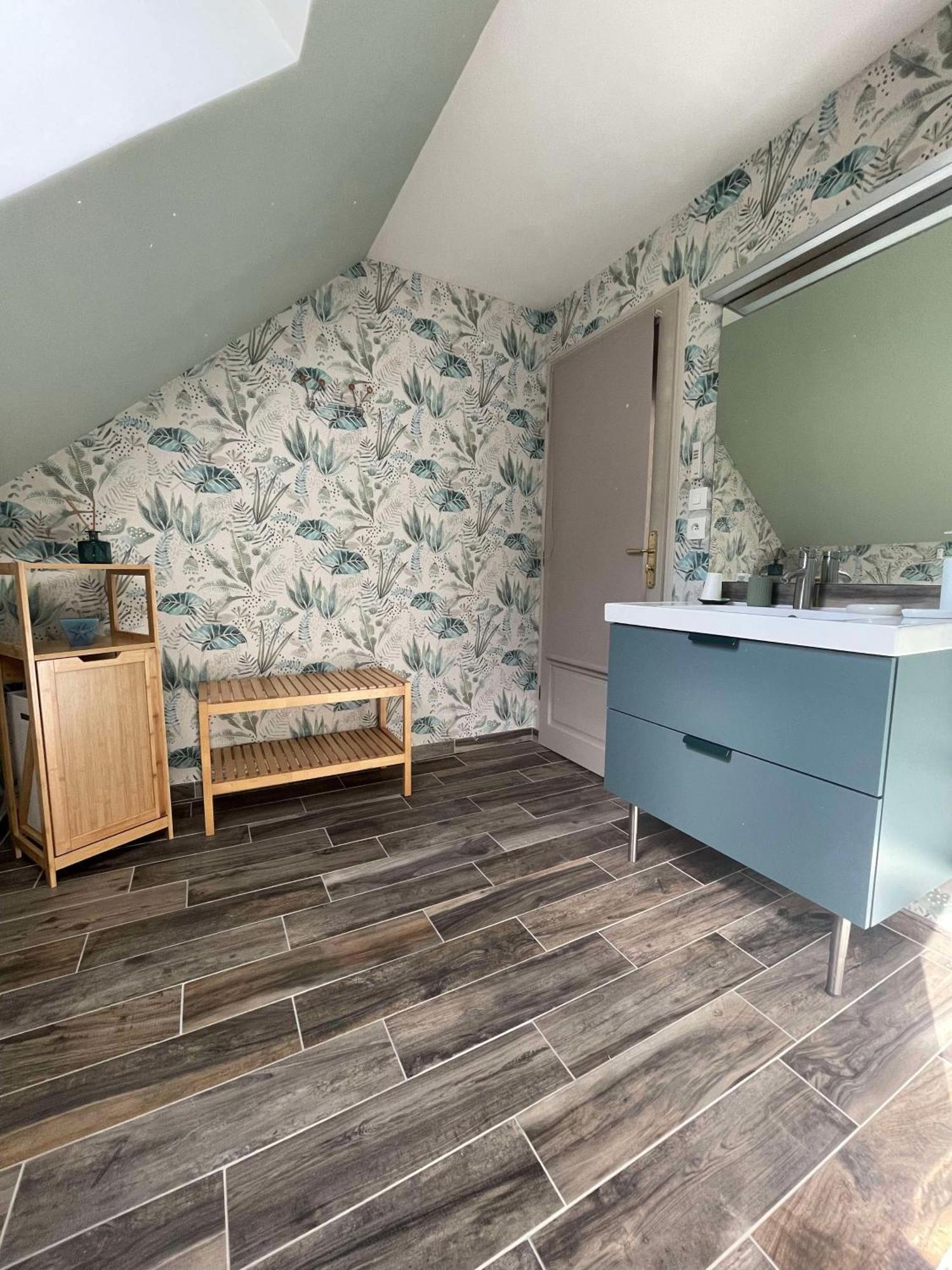 Des Roux Et Des Pious Suite De 35 A 60 M2 Et 3 Chambres Pour Groupe De 2 A 6 Personnes Civray-de-Touraine Luaran gambar